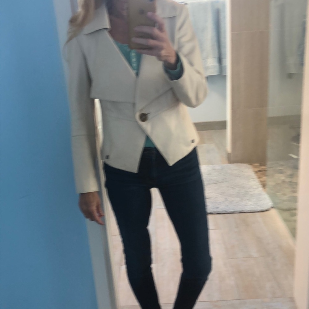 Gorgeous genuine leather jacket